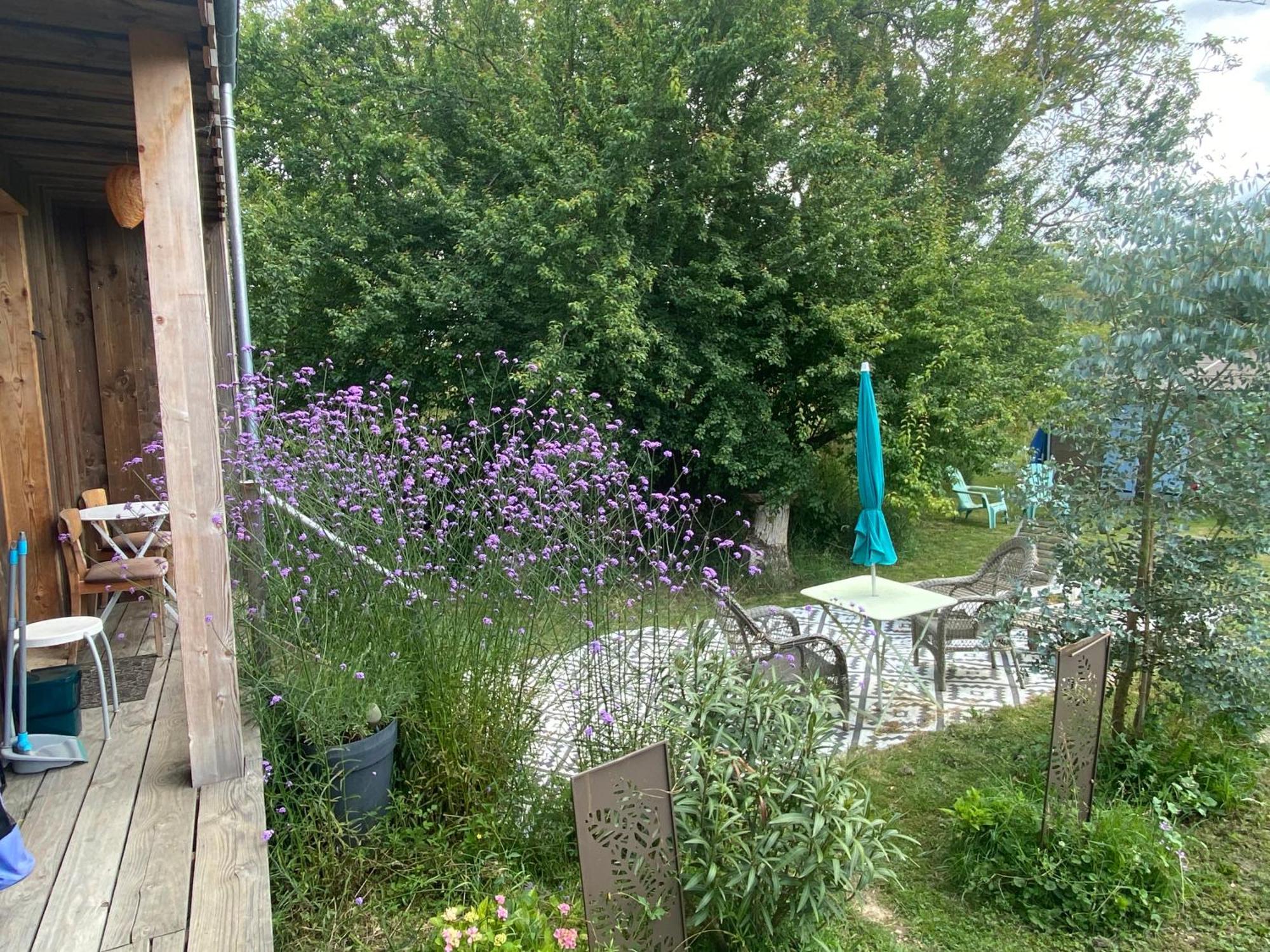 Gite Wildflower Lane Valojoulx 外观 照片